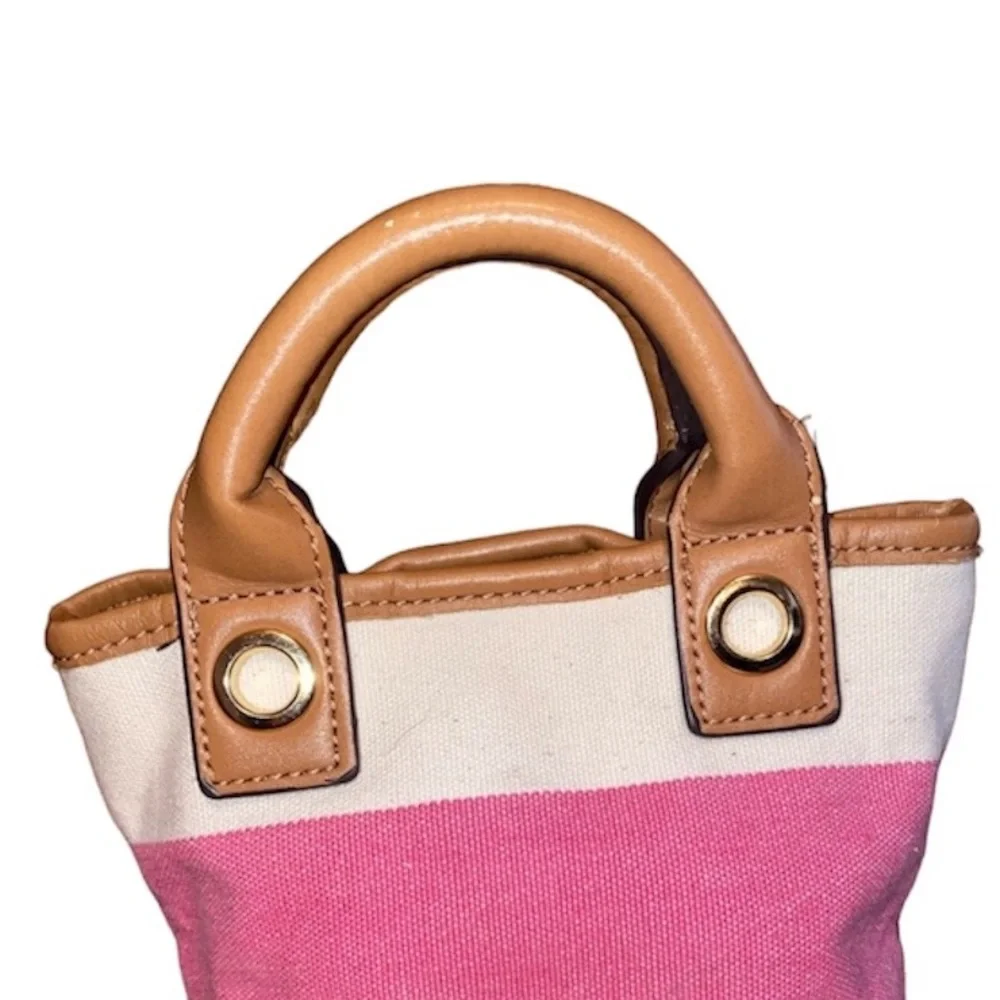 Adorable 🥰 Small Tommy Hilfiger Micro Bag